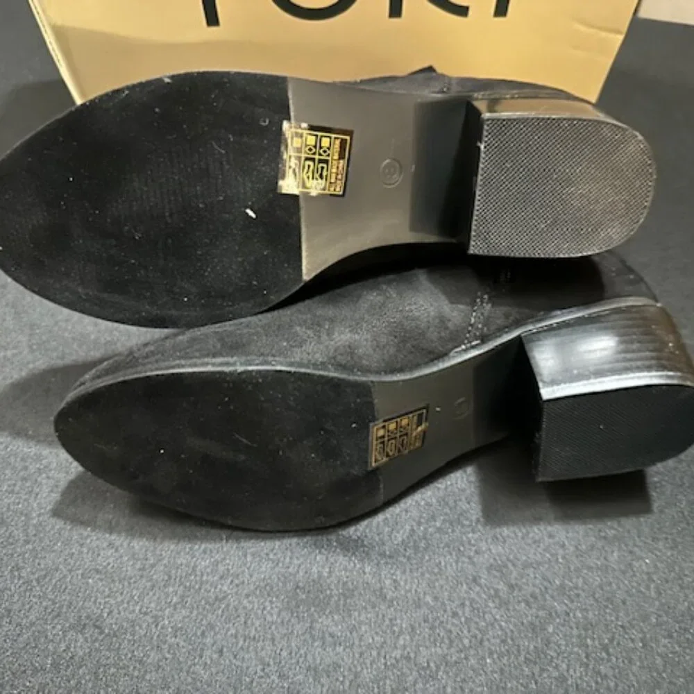 Black Embroidery Block Heel Bootie   7914 - Picture 6 of 9